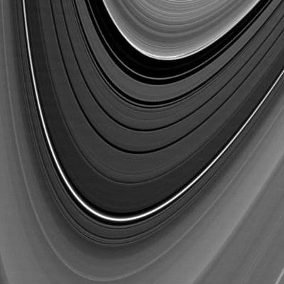 Saturn rings