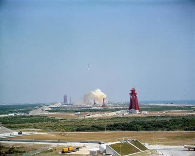 Start rakety Titan II GLV s lodí Gemini 4, pohled z dálky (NASA).