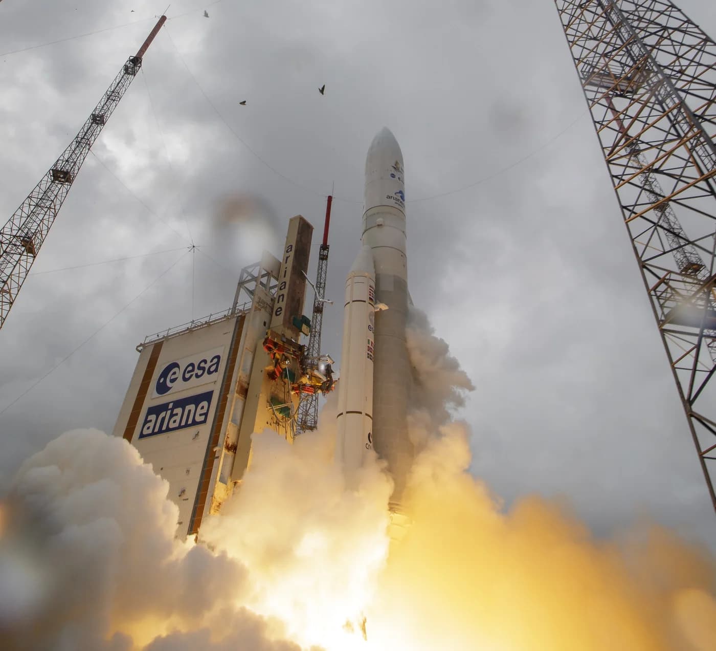 The Ariane 5 carrying Webb clears the launch tower at the Guiana Space Centre, 25 December 2021.