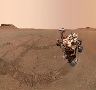 Selfie taken on 22 January 2023 (sol 684) at the Three Forks depot; the tube with the "Atsah" sample lies in front of the rover.