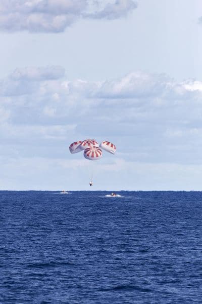 SpaceX Demo-1 Splashdown