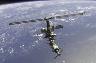International Space Station 17 April 2002