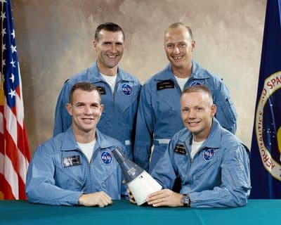 Portrét astronauta Davida R. Scotta.