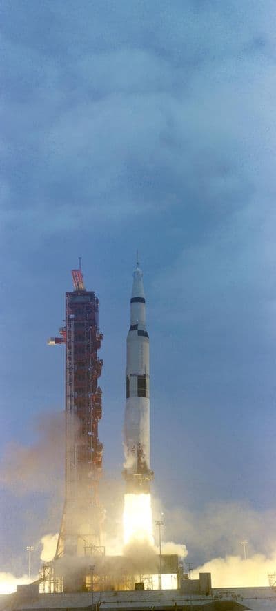 Start Saturnu V s Apollem 10 z rampy 39B, 18. května 1969 (NASA).
